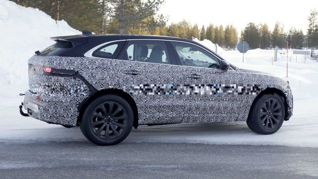 2021 Jaguar F-Pace SVR ожидание больше изменений