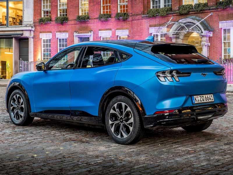 2021 Ford Mustang Mach-E с 10-минутной зарядкой лучше, чем ожидалось