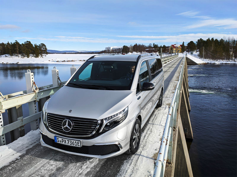 Тестирование Mercedes-Benz EQV в экстремальных условиях в Швеции