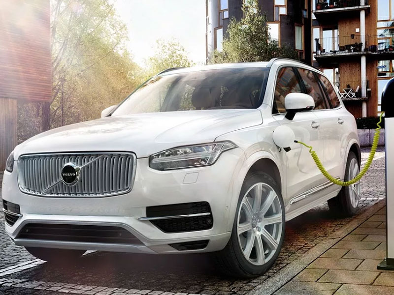 Генеральный директор Volvo заявил, что правительствам следует запретить автомобили с бензиновым двигателем